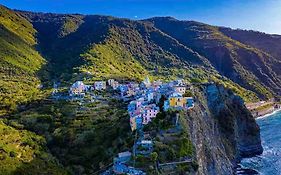 Cinque Terre Hub Luxury Home In La Spezia